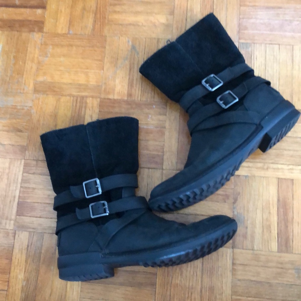 UGG Black Lorna Boots